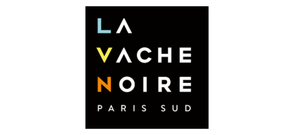 Un espace de collecte dans La Vache Noire, avec dépôt physique et service digital permettant de vendre vêtements, livres, jeux vidéo et jouets. Une carte cadeau à utiliser dans les boutiques du centre est offerte en échange.